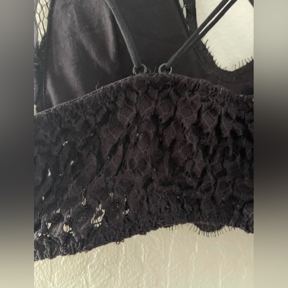 Andthewhy Black Lace Bralette - Picture 5 of 5